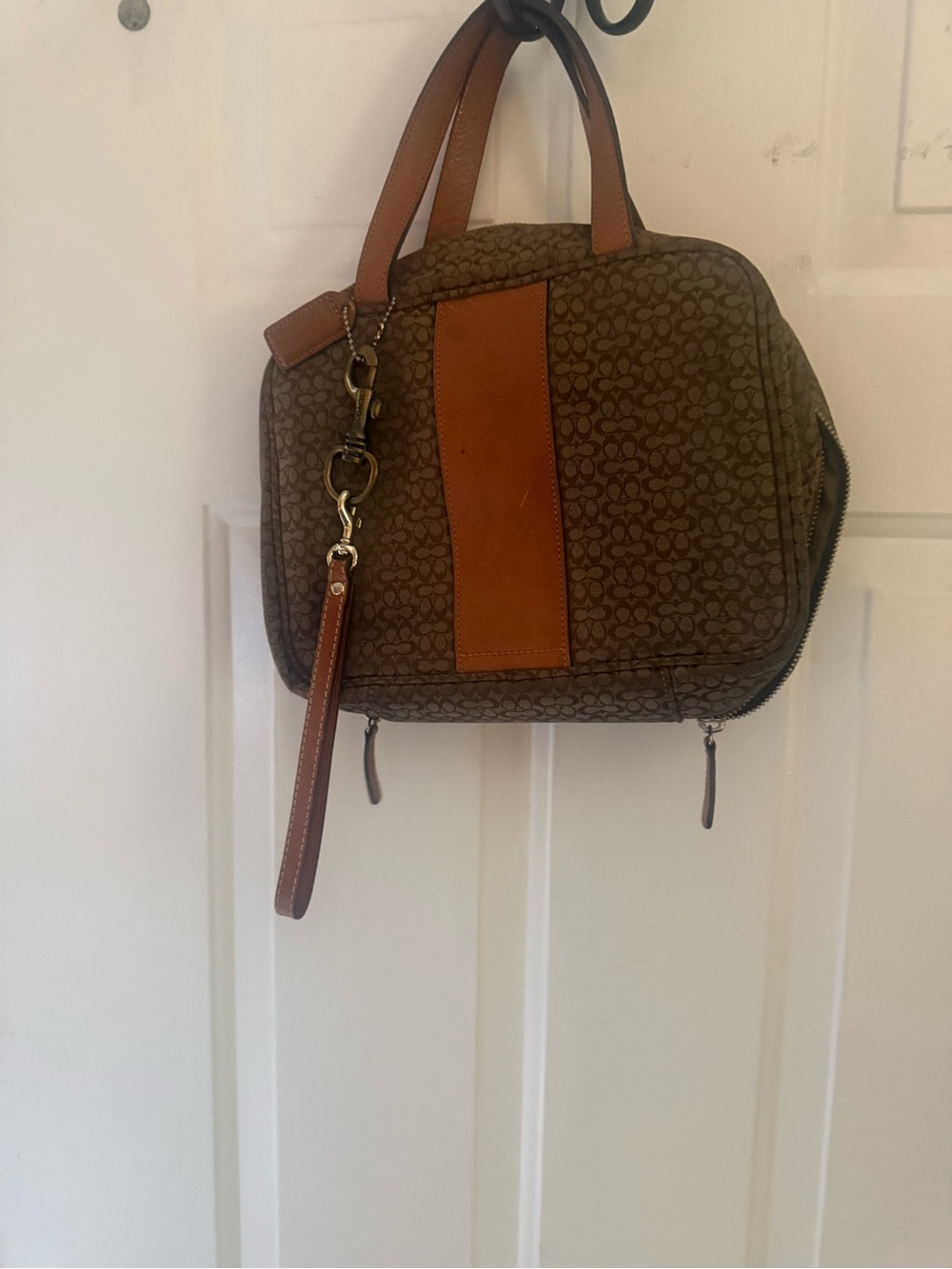 Rare Vintage Coach Signature Canvas Multi-Functional Zip-Around Travel Case